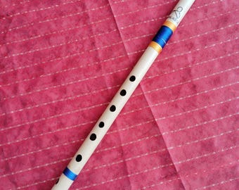 Flauta de bambú - Hecha a mano en la India, de la mejor calidad - Re natural central - 44 cm.