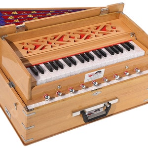 Safri Harmonium By Kaayna Musicals Portable Traveler Baja 3.5 Octaves 9 Stops 4 Drone Teak Color Gig Bag Bass-Male 440 Hz, Vocal image 1