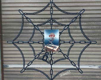 Spider web photo holder