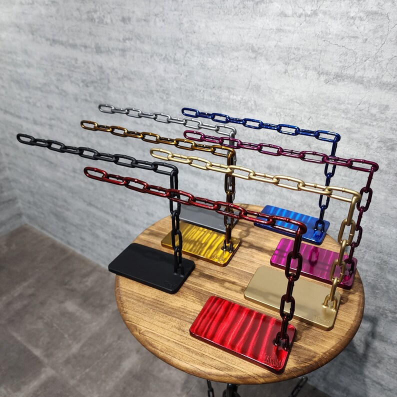 Glasses stand image 10