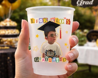 Juego de 5 vasos personalizados con diseño de "Mira quién se graduó", vasos personalizados con foto para la promoción de 2026, recuerdo para la fiesta de graduación de la clase de 2026.