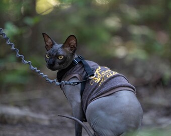 Camiseta de jersey de bambú ligero con diseño de gato bordado, nombre personalizable, regalo para amantes de las mascotas