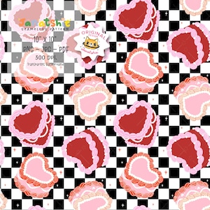 Pode incluir: Padrão sem costura com desenhos em forma de coração em tons de rosa e vermelho, sobre um fundo xadrez em preto e branco. Os corações têm acabamentos decorativos e alguns uma borda de pérolas. O padrão inclui o texto "Janatshie" e "10" x 10" (25,4 cm x 25,4 cm).