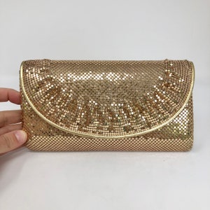 vintage Whiting and Davis international gold mesh clutch purse - vintage fashion
