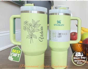 Vaso térmico Stanley Quencher de 1,2 litros (40 oz) personalizado / Nombre grabado a medida / Regalo para el Día de la Madre, Graduación, Cumpleaños para Ella, Taza de viaje premium