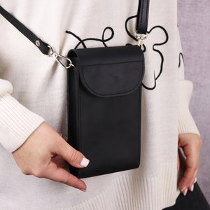 Handmade Leather Phone Bag/ Crossbody Wallet for Women/ Crossbody Black Bag for iPhone 15 Pro/ Shoulder Small Purse/ Mini Bag For Cell Phone