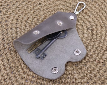 Womens Keychain Purse /Genuine Leather Key Storage/Durable Key Holder/Compact Minimalist Key Organizer/ Pocket Key Case / Leather Keys Pouch