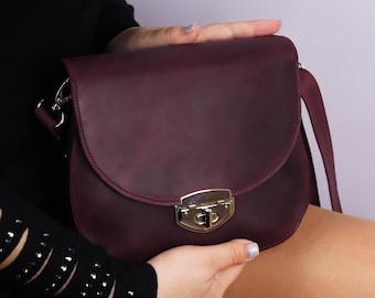 Borsa a sella in pelle Crazy Horse bordeaux fatta a mano con tracolla, borsa a tracolla personalizzata Moon