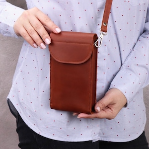 Personalized RFID Leather Shoulder Wallet Purse, Handmade Leather Crossbody Bag for iPhone 17 Pro Max, Leather Travel Small Phone Wallet Bag