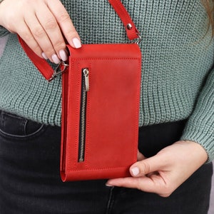 Handmade Leather Phone Crossbody Bag/Shoulder Purse For iPhone 15 Pro Max/Small Purse With Strap/Personalized Red Crossbody Wallet for Women Bild 8