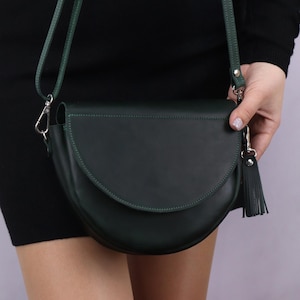 Handmade Leather Half Moon Crossbody Bag, Crescent Dumpling Shoulder Bag, Small Minimalist Saddle Purse, Semicircular Leather Bag for Women
