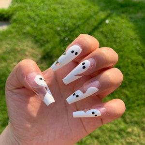 Ghost Press On Nails | Halloween Press On Nails | Spooky Season Nails | Halloween Fake Nails | Halloween Nails | Glue On Nails | Long Coffin