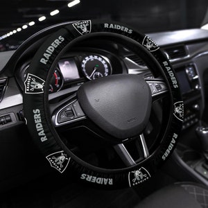 Cubierta de volante personalizada temática de Los Vegas Raiders para un fanático