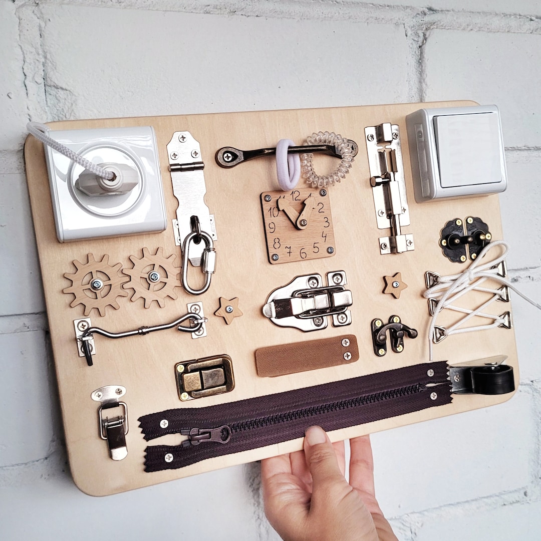 Tavolo Sensoriale Montessori In Legno Per Bambini - Con Xilofono, Labirinto Perline E Forme | Giocattolo Educativo 47.5x29.5cm - Foto 10