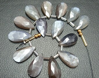 Impresionante juego de 14 piedras preciosas 100 % naturales facetadas de piedra lunar negra perforada en forma de pera, tamaño de joyería de 20 x 10 a 17 x 10 mm aproximadamente Z-754