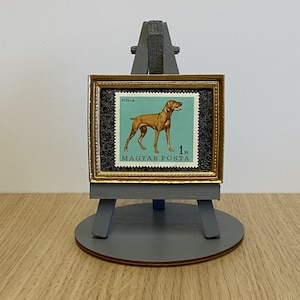 Hungarian Vizsla ornament - Framed 1967 postage stamp of a Hungarian Vizsla dog with easel, base & gift wrap incl. Unique vintage gift