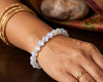 Pulsera de piedra lunar azul de cristal natural, joyería de cuentas de piedra lunar arcoíris, piedra de nacimiento de junio, piedra de la intuición femenina, pulsera de cuentas para el crecimiento