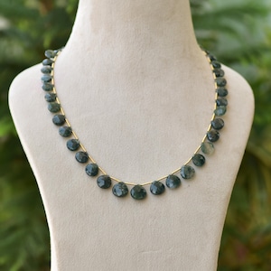 Minimalist Green Moss Agate Beaded Choker, Natural Gemstone Heart Agate Jewelry, Beaded Necklace Briolite Crystal Dainty Necklace Gift.