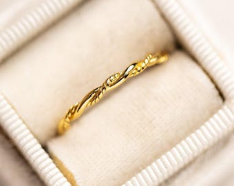 Solid Gold Braided Rope Ring: 14k Twist Wedding Band