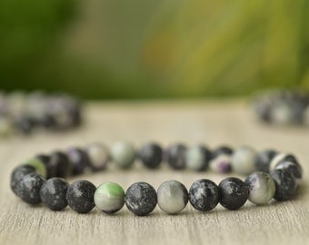 Pulsera vintage de kammererita: elástica con cuentas redondas