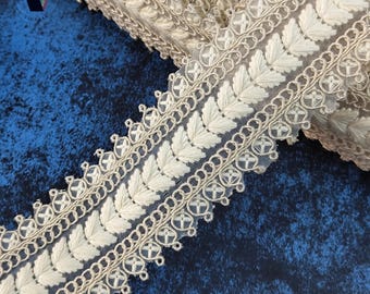 11 Cm off White Thread Sequins Embroidery Sari Trim, Wedding Dress Gown ...