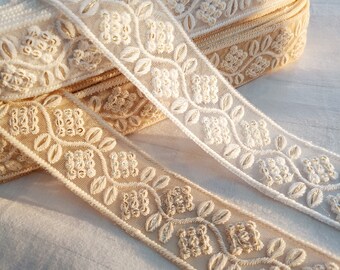 1.75" White thread gold sequins Embroidered Sari ribbons, Fancy Trim Embellishment, sewing crafting-Junk Journal-scrap booking-curtain decor