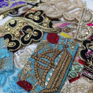 Paquete de 50 piezas de hilo de diamantes de imitación con cuentas, adornos decorativos indios para bordado, lote sorpresa, manualidades, costura, diario basura, álbumes de recortes