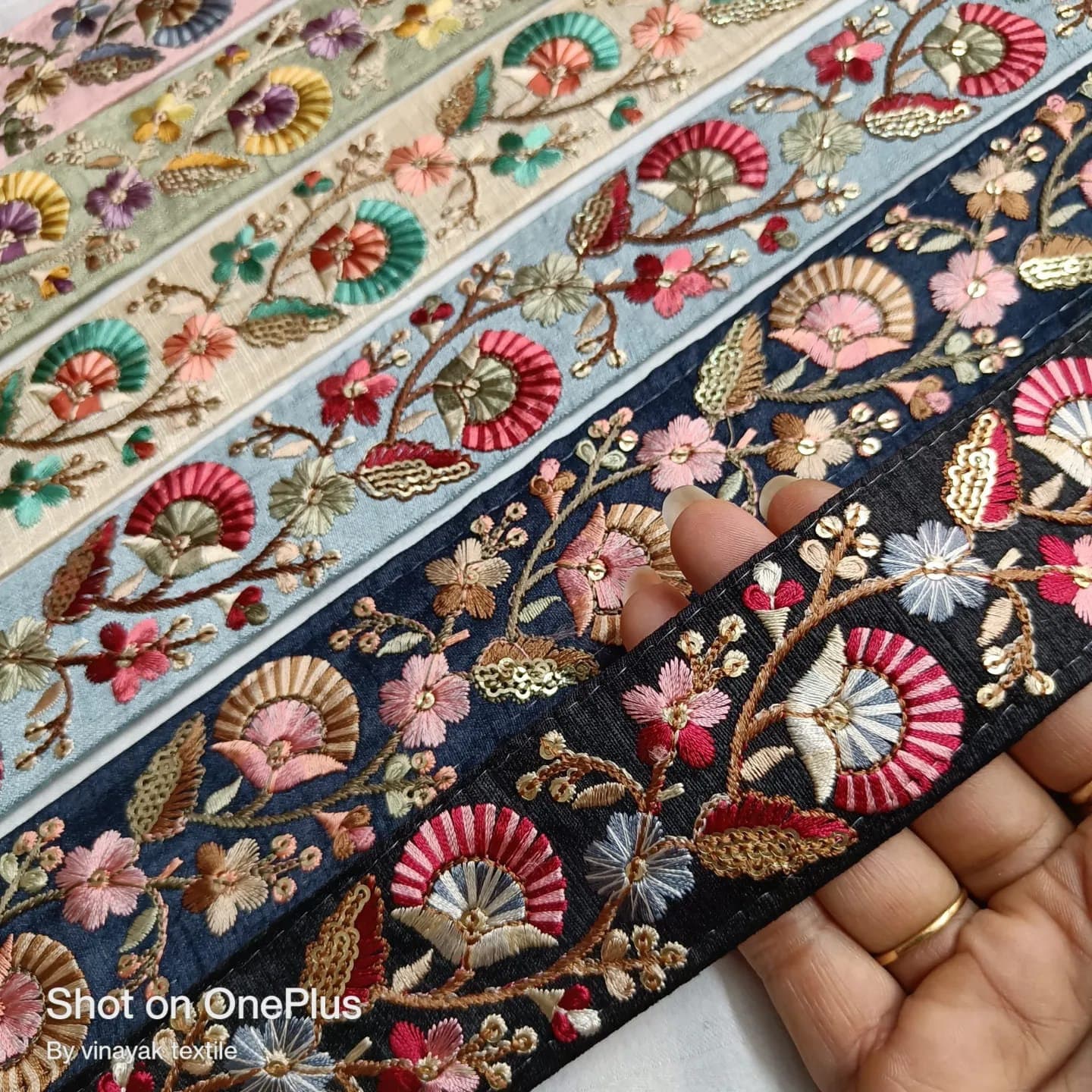 Vintage Ribbon Art Pattern Womens Pretty Fabric Flower Fashion