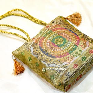 Benarasi Seidentasche für Frauen, indische handgefertigte Beutel, Rückgabegeschenkartikel, Hochzeitstasche, Shagun-Tasche, beige Tasche, Geschenktasche