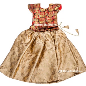 Lehenga Choli per neonate di design, Lehenga per bambini con abbigliamento etnico pronto, Abbigliamento festivo per bambini, Set Pavadai per neonate, Lehenga Choli per bambine di 4 anni