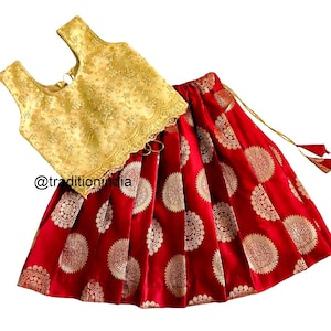 Lehenga Choli en soie Banarasi pour fille, nouveau-nés filles Lehenga Choli et Dupatta, vêtements ethniques pour enfants, vêtements de fête indiens pour filles Pattu Pavadai