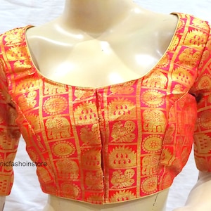 Camicetta Saree Rossa Readymade, Camicetta Saree Designer, Blusa Sari in Seta Broccato, Top Sari, Sari Indiano, Camicetta Maniche Gomito