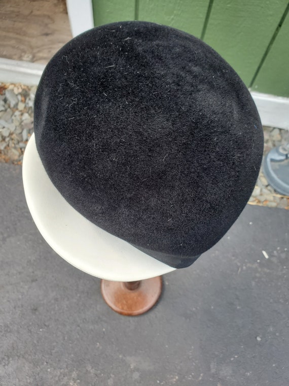 1960's Sears Millinery Mod black felt white Baker