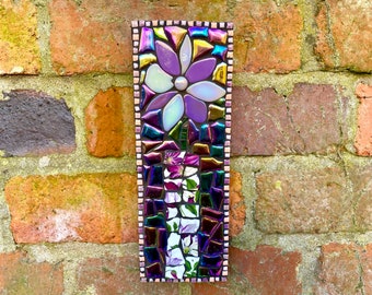 Mosaico de jardín, placa de pared, mosaico de flores, decoración de jardín, regalo hecho a mano para el jardín, decoración de patio, arte de pared de jardín, regalo para ella, arte de mosaico