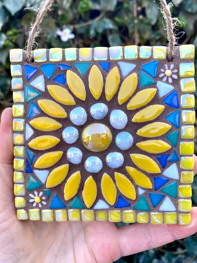 Sunflower mosaic, mosaic garden plaque, garden decor, garden wall art, handmade gift for teacher, gift for garden lovers imagem 10