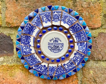 Mosaic art, broken china mosaic, bespoke wall art, round garden wall decor, willow pattern china, Mother’s Day art gift, unique art gift