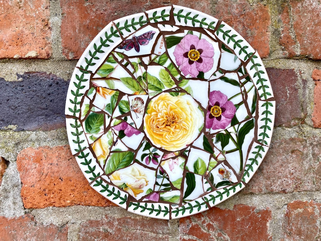 モザイクアート 花のデザイン 手作りの花柄モザイク壁飾り：リサイクル陶器のガーデンアート - Etsy 日本