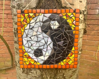 Art mural yin et yang, mosaïque yin et yang, art mural mosaïque, art mural jardin, cadeau d'art pour maman, cadeau pour amateur de jardin, cadeau fait main pour femme