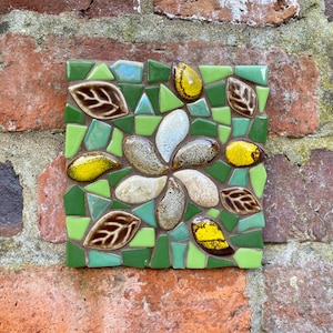 Mosaic tile, mosaic garden plaque, garden decor, garden wall art, handmade gift for her, gift for garden lovers, bathroom decor