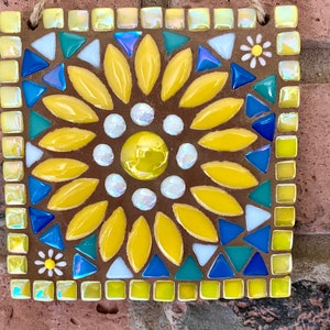 Sunflower mosaic, mosaic garden plaque, garden decor, garden wall art, handmade gift for teacher, gift for garden lovers imagem 4