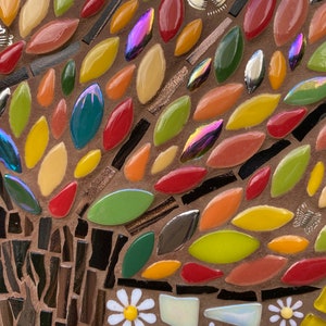 Art d'arbre de vie, arbre de vie en mosaïque, décoration de jardin, cadeau d'anniversaire, cadeau unique, mosaïque de coeurs, cadeau fait main pour elle, plaque murale en mosaïque image 6