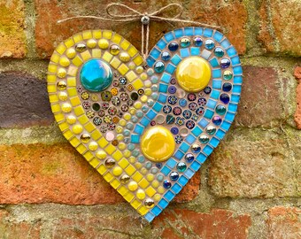 Coeur en mosaïque, ornement coeur de jardin en mosaïque, art coeur, cadeau fait main pour jardin, cadeau coeur, décoration extérieure, cadeau de pendaison de crémaillère pour couple