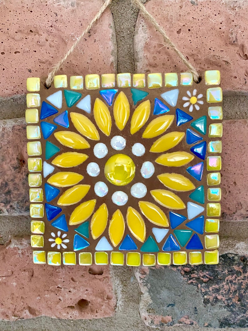 Sunflower mosaic, mosaic garden plaque, garden decor, garden wall art, handmade gift for teacher, gift for garden lovers imagem 5