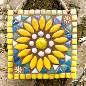 Sunflower mosaic, mosaic garden plaque, garden decor, garden wall art, handmade gift for teacher, gift for garden lovers imagem 1