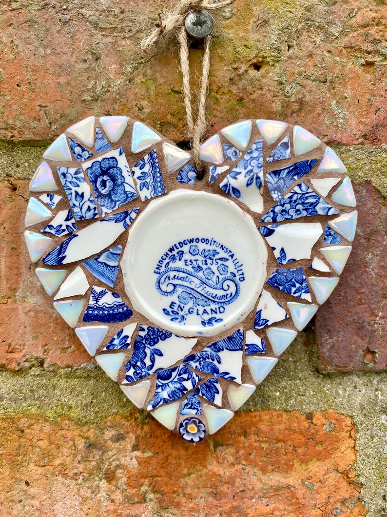 Cœur de jardin en mosaïque, décoration de jardin, art de la mosaïque, art mural coeur bleu, carreau de mosaïque, art de la Chine en bois compensé, décoration bohème, cadeau de jardin, cadeau pour lui image 9