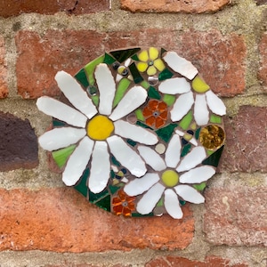 Daisy Garden Mosaic Wall Art: Handmade Broken China Tile Decor