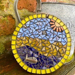 Art de la mosaïque, plaque de bord de mer en mosaïque, mosaïque pour mur de jardin, art mural de plage, mosaïque de jardin, cadeau sur le thème de la plage, art de bord de mer, décoration de maison de plage image 4