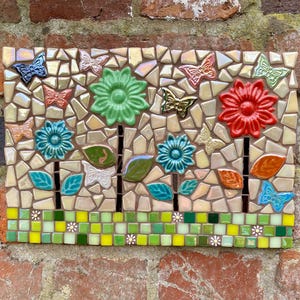Mosaic flower, wall hanging, wall art, garden decor, home wall art decor, unique handmade gift, housewarming gift for garden, mosaic plaque