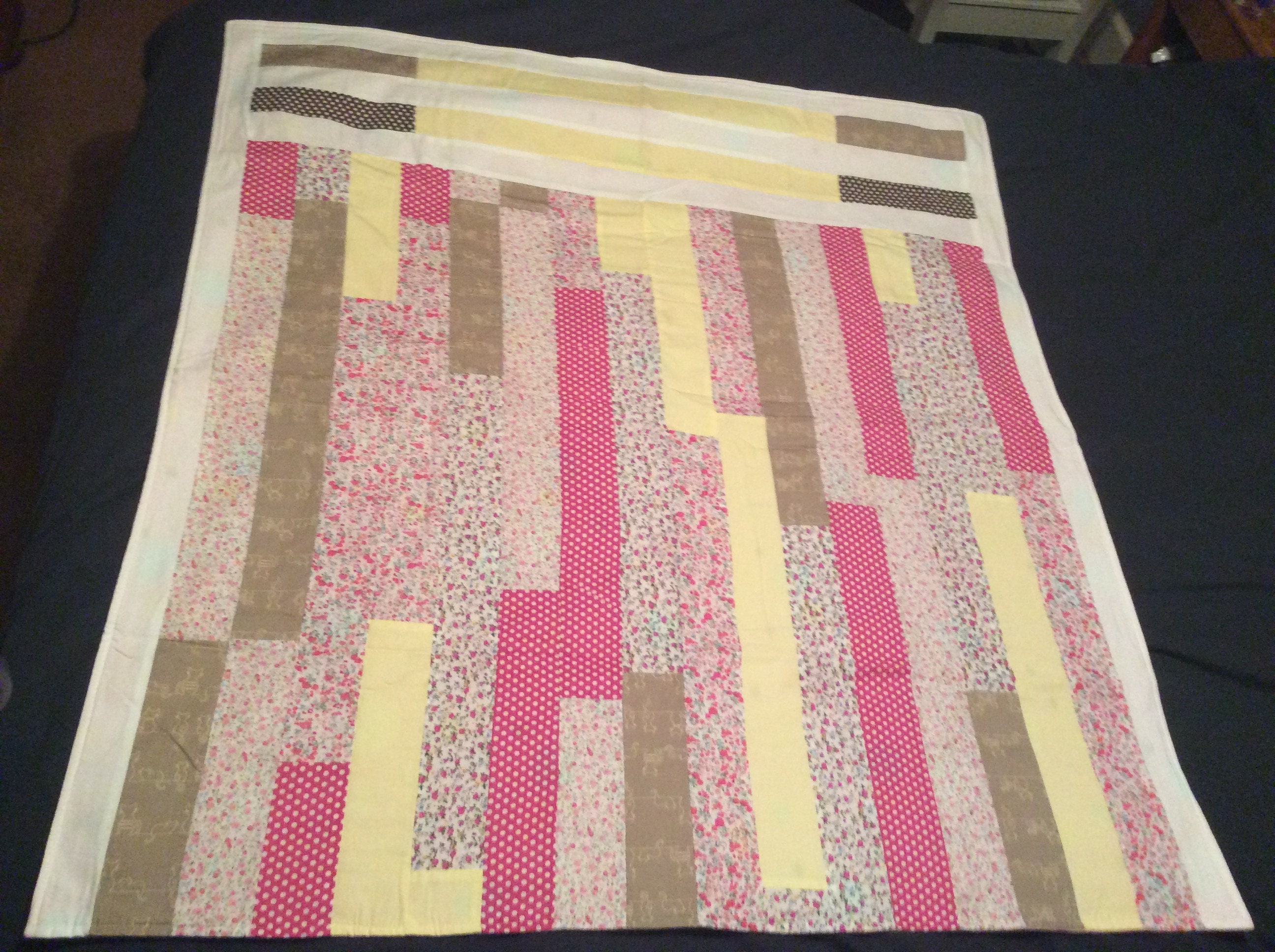 Girls handmade cot blanket. Fleece backed poly cotton top Etsy.de