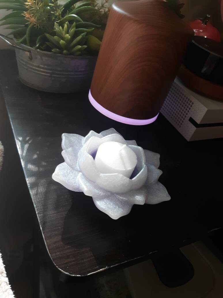 Resin Lotus Flower Candle HolderTrinket Tray with Mini Candles